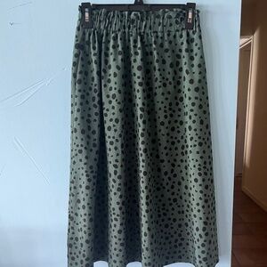 SHEIN Women’s Skirt Small Green Black Dots Elastic Waist